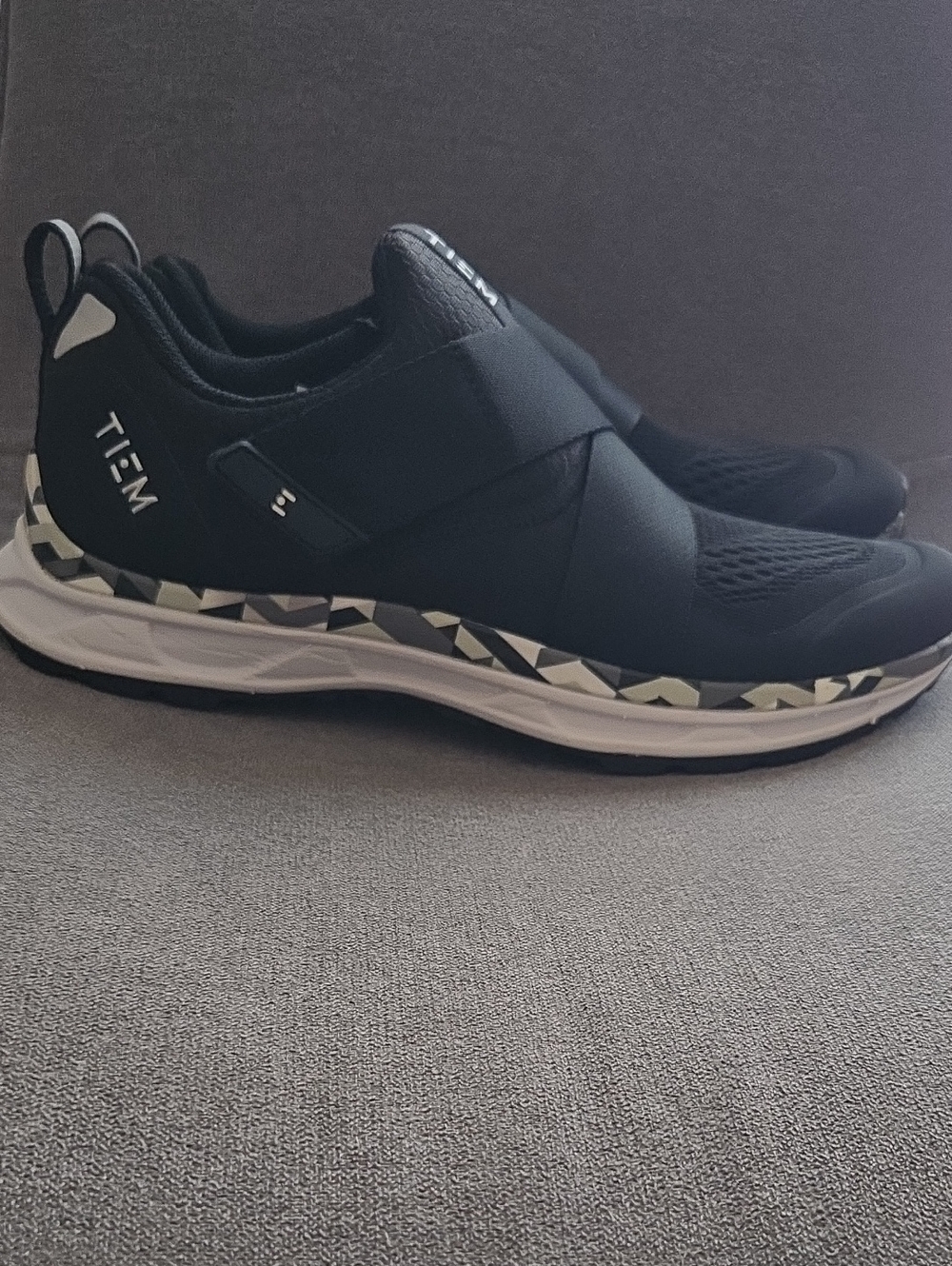 TIEM SLIPSTREAM Black Geometric Size 9